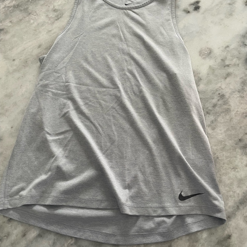 Nike Women's Light Gray Tank Top